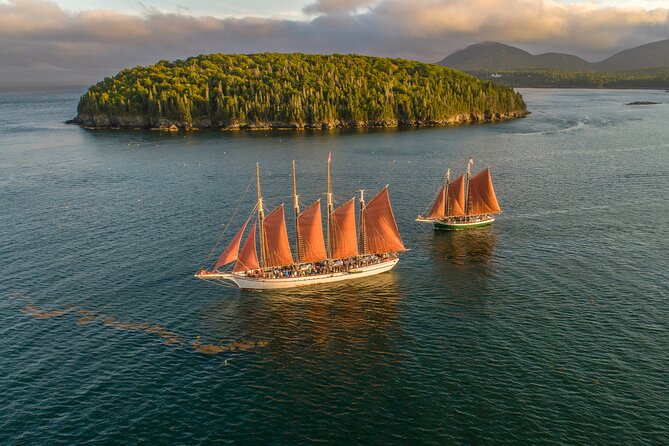 1.5 to 2-Hr Windjammer Sailing Trip in Maine w/ Licensed Captain - A Maine sailing trip with Acadia in the background