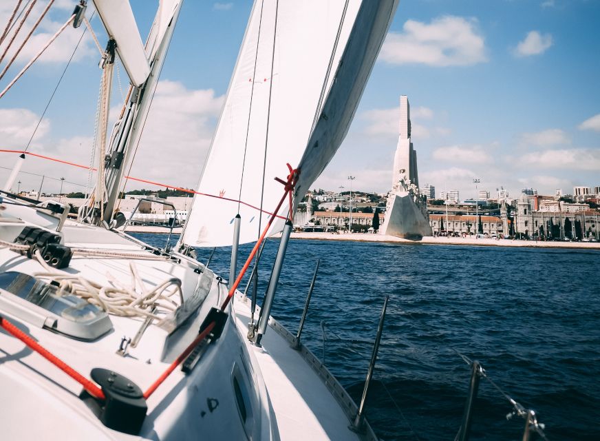 1 Hour Private - Lisbon: Sailing Tour With Wine and History - The 25 de Abril Bridge on the return