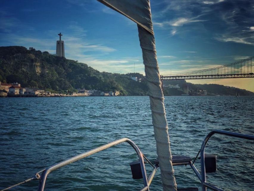 1 Hour Private - Lisbon: Sailing Tour With Wine and History - Is $265 good value for a private hour?