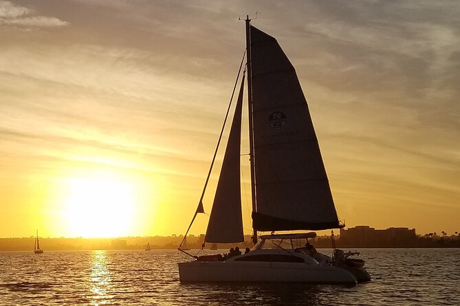 2.5-Hour Small-Group Catamaran Sunset Sail with Drinks - Key points to know before you sail