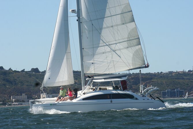 2.5-Hour Small-Group Catamaran Sunset Sail with Drinks - Meeting at Harbor Island and getting settled aboard