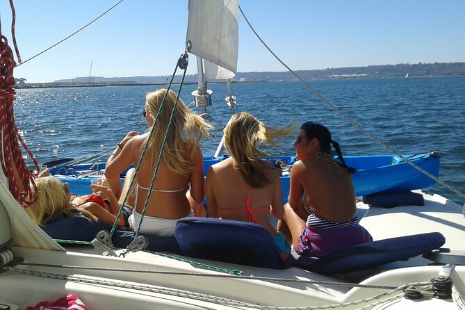 2.5-Hour Small-Group Catamaran Sunset Sail with Drinks - Drinks, food, and the practical comfort level