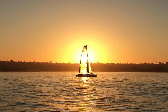 2.5-Hour Small-Group Catamaran Sunset Sail with Drinks - Who should book this San Diego sunset sail?