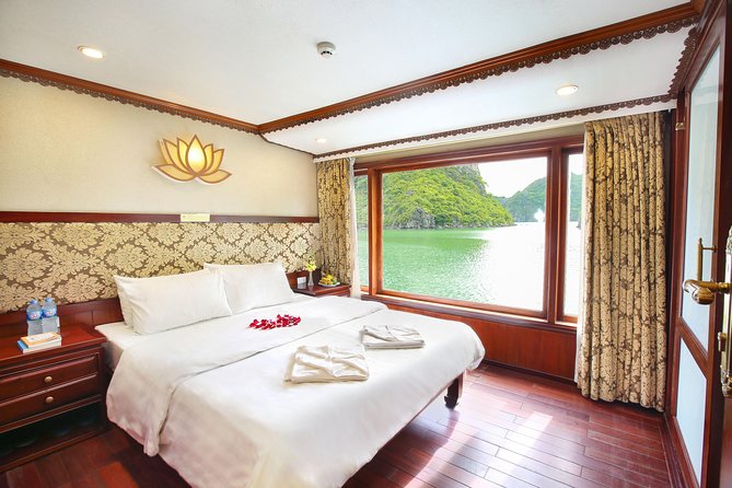 2-Day Oriental Sails Junk Cruise of Halong Bay - Luon Cave by kayak or local sampan