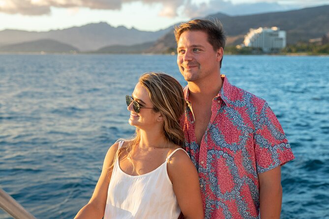 2-Hour Oahu Sunset Catamaran Sail - What comes with the $130 price