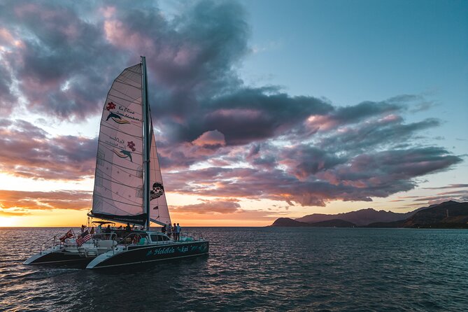2-Hour Oahu Sunset Catamaran Sail - Two hours along Oahu’s west coast