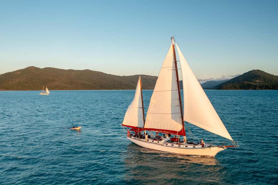 Airlie: Adults Only Sunset Sail with Aperol Spritz/Antipasto - Watching the sails rise over the Whitsunday coast