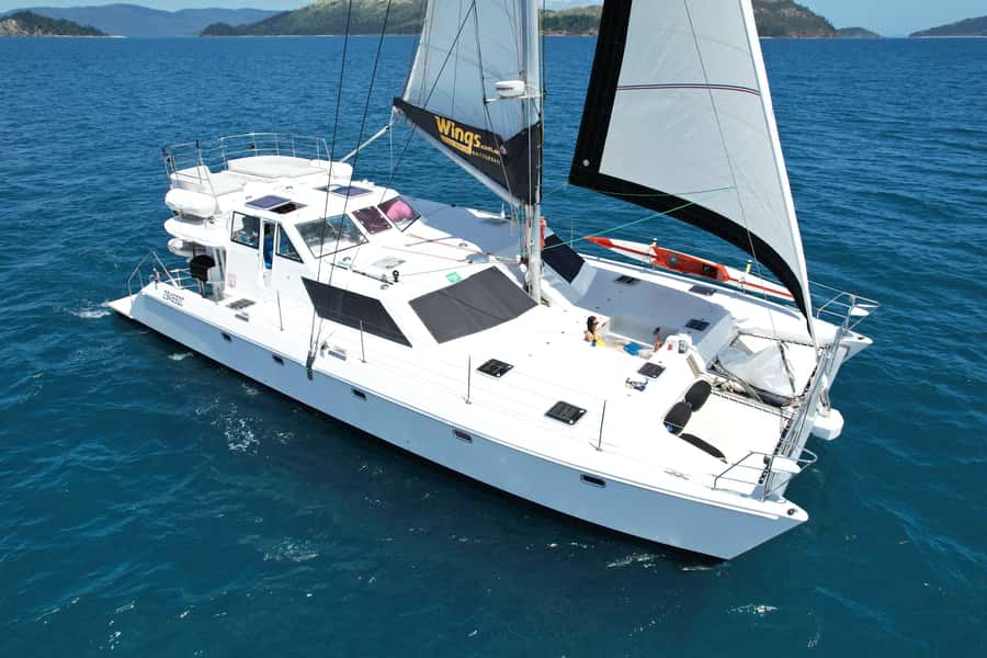 Airlie Beach: Whitsunday Islands Sailing, SUP & Snorkel Tour - The first 90 minutes through the Whitsundays