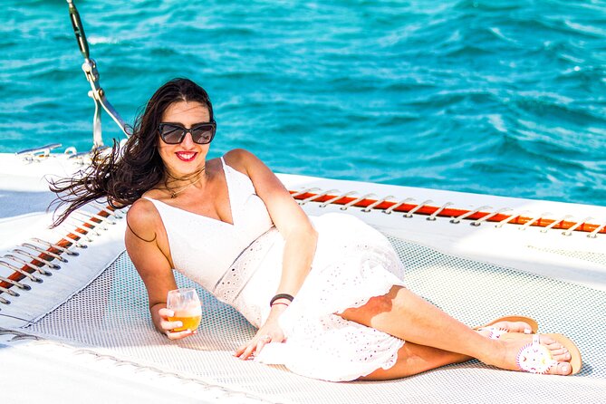 Aruba Happy Hour Sunset Sail with Savory Bites and Cocktails - Drinks served at your seat