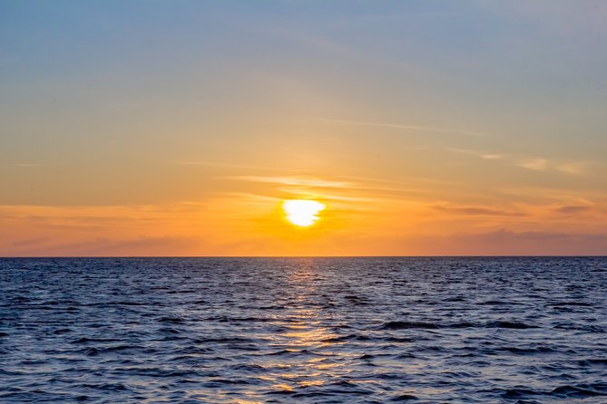 Aruba Sunset Sail Cruise Aboard The Dolphin Catamaran - Caribbean music and the open bar