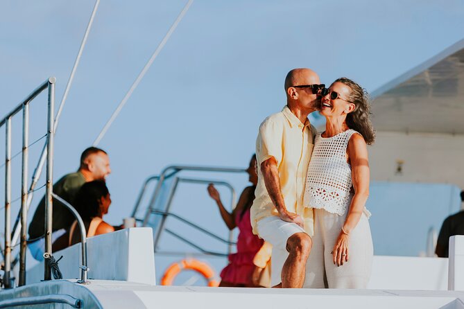 Aruba Sunset Sail Experience - Open bar and snacks at sea