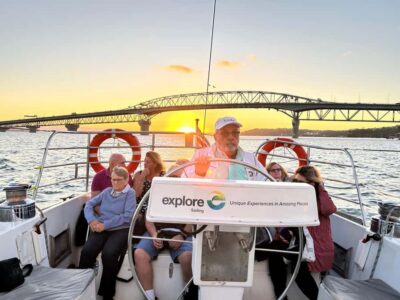 Auckland: Harbour Sailing Cruise with 3-Course Dinner