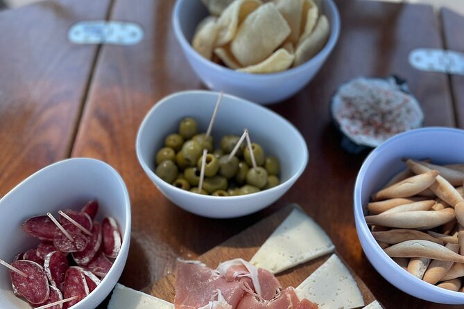 Barcelona Coastal Sailing (Open Bar, Catalan Snack & Swim Stop) - The skippers make the difference
