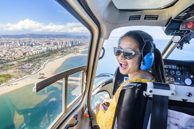 Barcelona Helicopter, Sailboat & Old Town Private Walking Tour - Three ways to see Barcelona in four hours