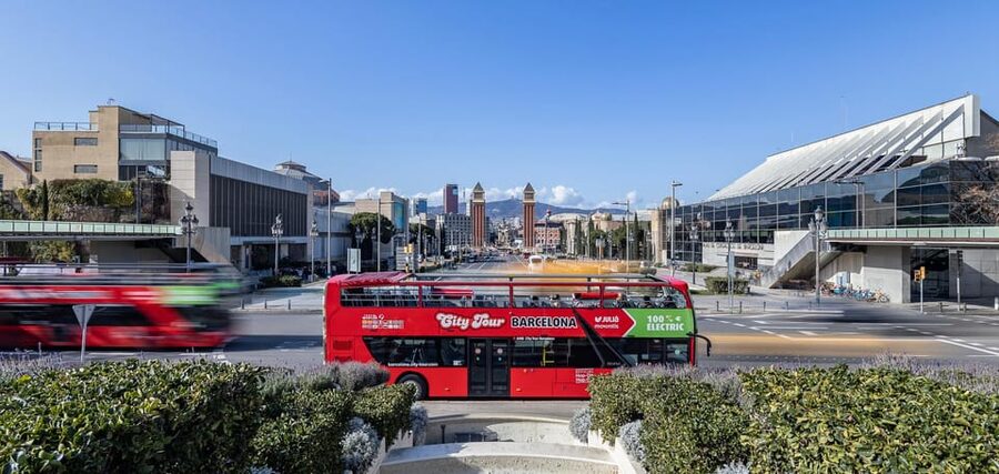 Barcelona: Hop-On Hop-Off Bus with Sailing Cruise - What the Barcelona bus pass actually gives you