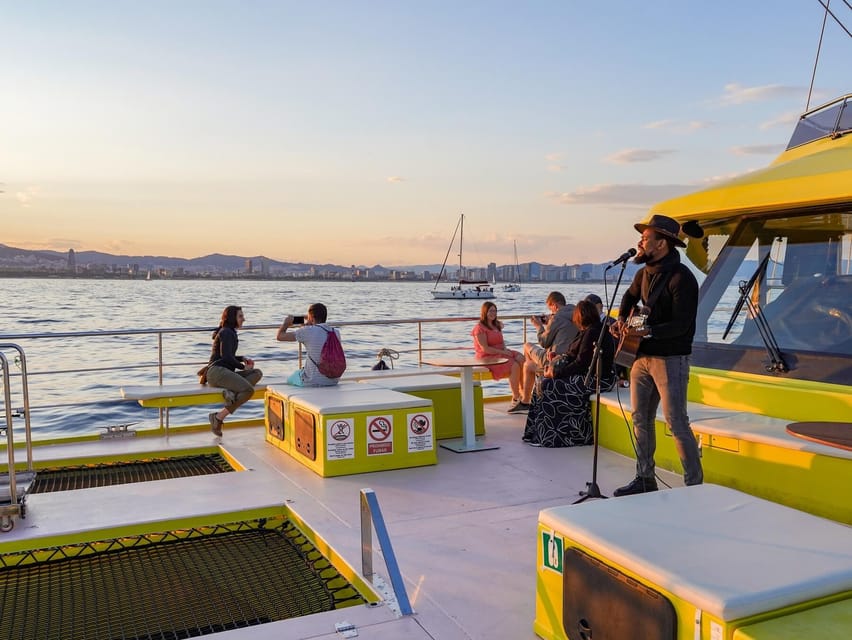 Barcelona: Hop-On Hop-Off Bus with Sailing Cruise - Who will get the most from this experience?