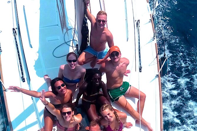 Barcelona Private Sailing with Open Bar & Snacks (max 9) - Choosing the best time of day