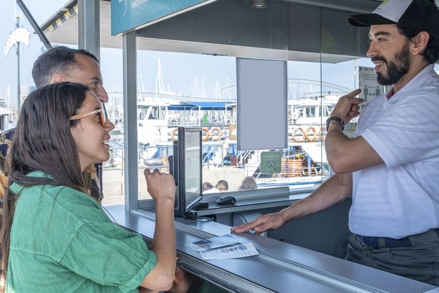 Barcelona Sailing Cruise - Who should book this cruise