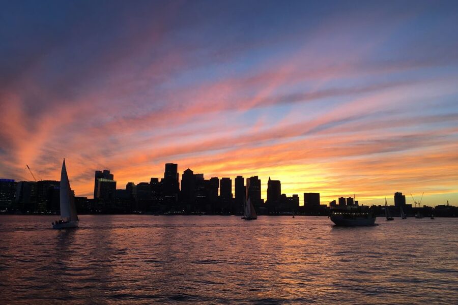 Boston: Harbor Champagne Sunset Sail from Rowes Wharf - Drinks, Picnics, and What to Bring
