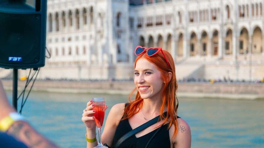 Budapest: Sip & Sail Danube Cruise with Prosecco Cocktails - Liberty Bridge through southern Budapest