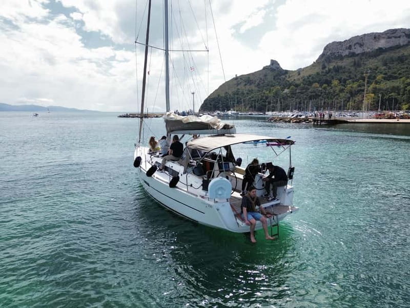 Cagliari: Sailing Tour with 4 Stops, Snorkeling and Prosecco - Comfort, safety, and the seasickness question