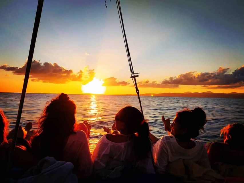 Can Pastilla: Sailboat Tour with Snorkeling, Tapas & Drinks - Tapas, cava, and a simple lunch at sea