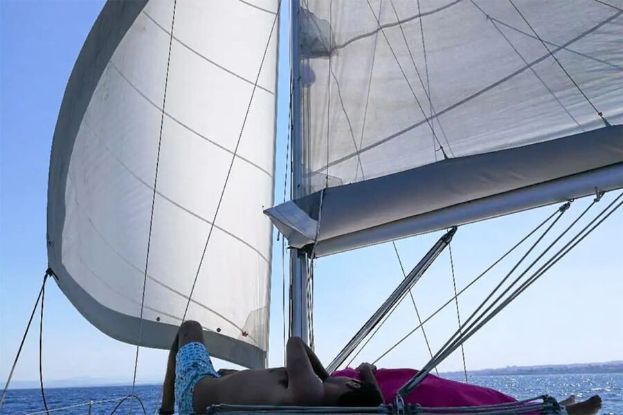 Catania: Coastline Sailing Trip 6hr with Aperitif and Lunch - Who will get the most from this six-hour outing?