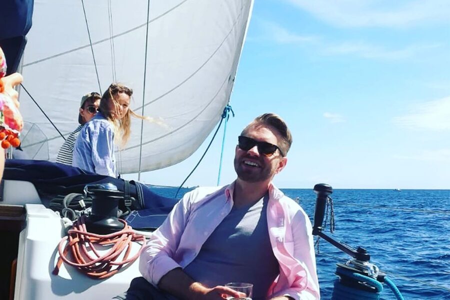 Catania: Coastline Sailing Trip with Aperitif and Prosecco - Should you book the Sicilian Sailing Tour?