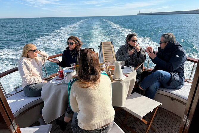 Chill and Sail in Valencia - Is $379.51 a fair price for a private boat?