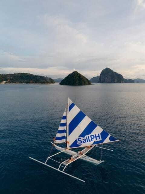 El Nido Islands: Private Paraw Day Sailing with Lunch - Crew service and what to expect onboard