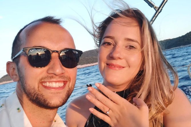Experience Romantic Sunset Sailing on a modern 36ft (11m) sail yacht | Hvar - Timing the sunset over the sea