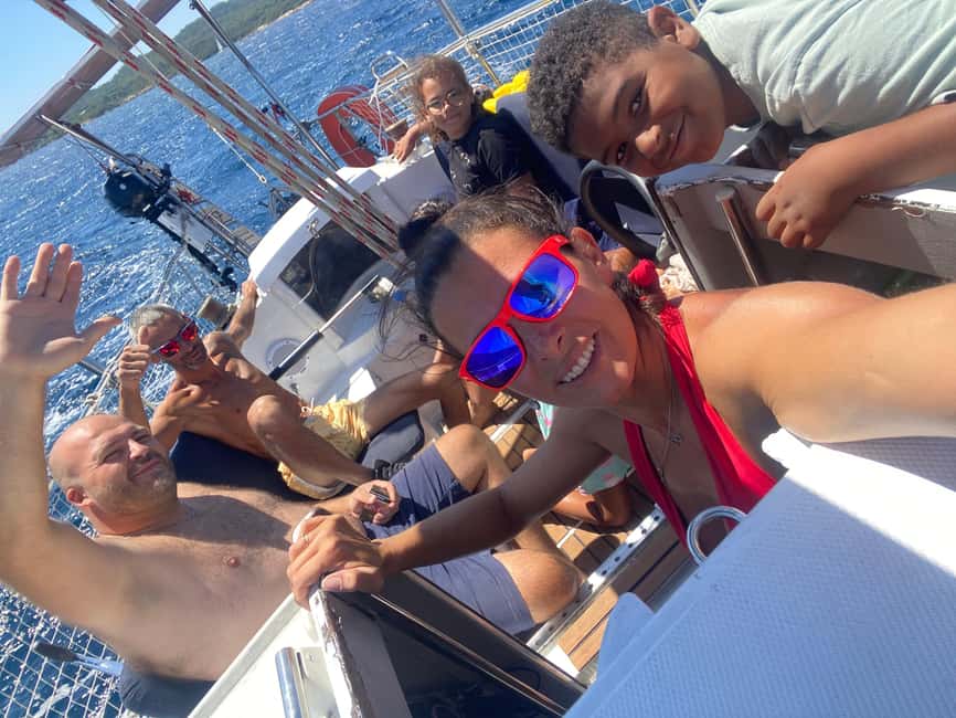 From Cannes: Half-day sailboat trip to the Lerins Islands - The Lérins Islands from the water
