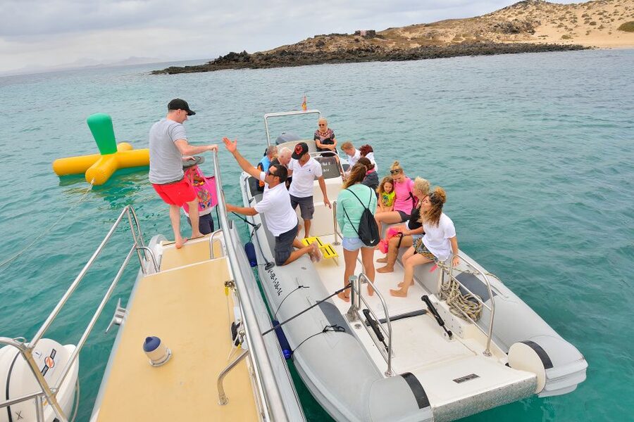 From Lanzarote: Sailing Day Trip Around La Graciosa - Lunch, drinks, and time on deck