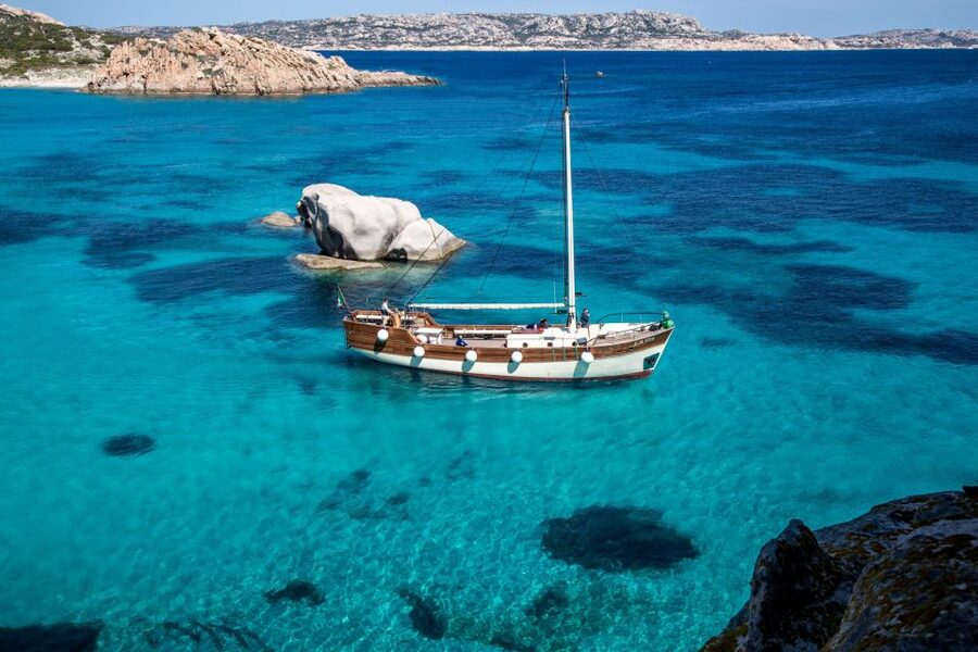 From Palau or La Maddalena: Archipelago Sailing Ship Tour - Lunch, drinks, and life on board