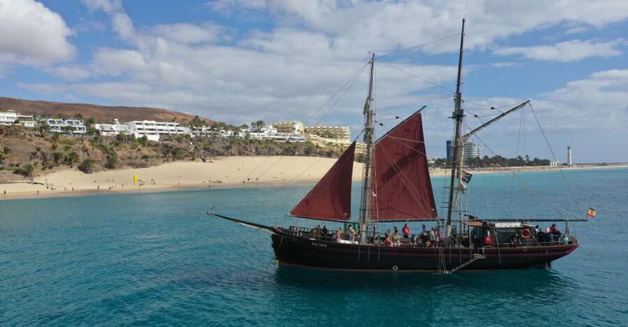 Fuerteventura: 4-Hour Pirate Sailing Adventure - The first hour: getting your sea legs