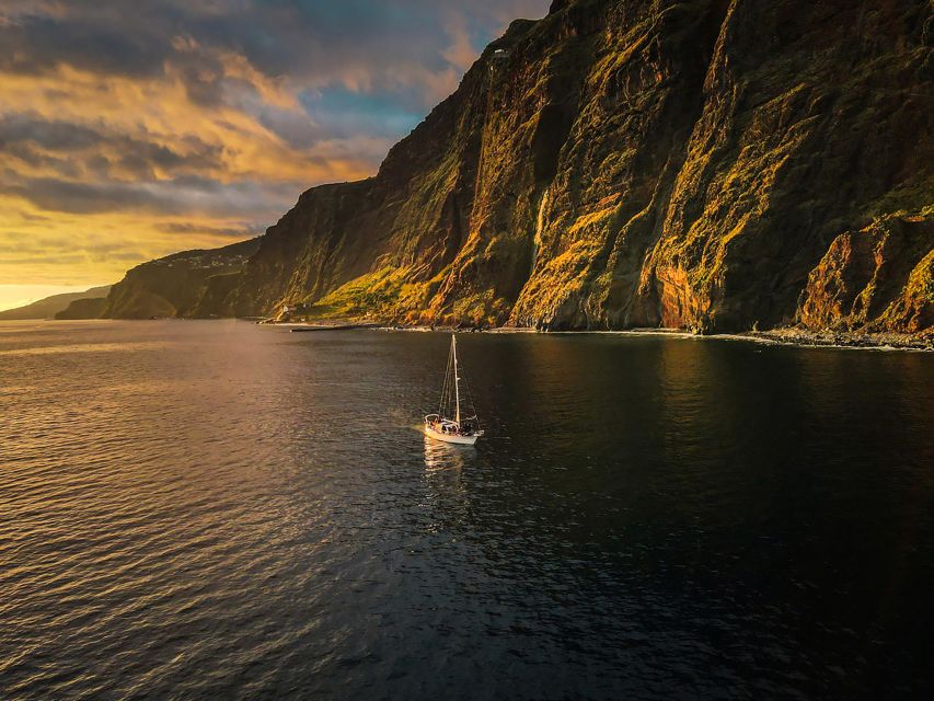 Funchal: Sunset Sailing Tour - Seasickness, comfort, and access