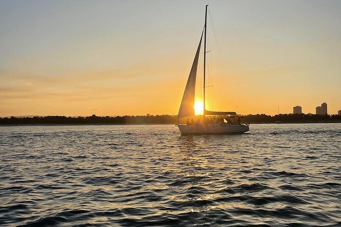 Gold Coast 2 hour Sunset Sailing Cruise with Drinks&Tasting Plate - Key points at a glance