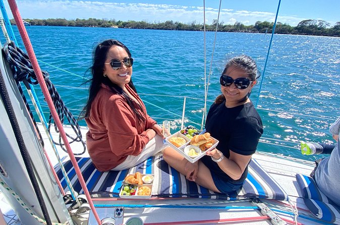 Gold Coast Breakfast Sailing Cruise with Croissants & Sparkling - Why the Small Group Matters