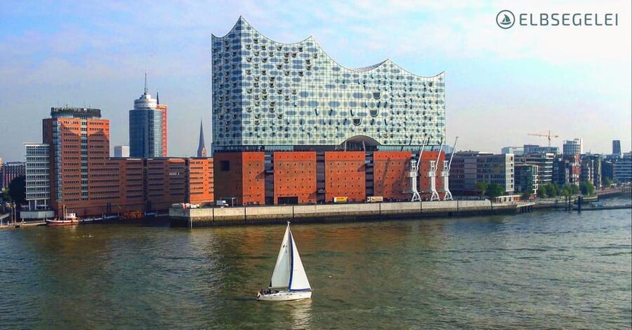 "Hafengeburtstag Hamburg" 2024. Cruise&Sail from/to Wedel - Should you book the Hafengeburtstag yacht trip?