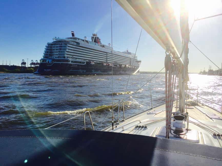 "Hafengeburtstag Hamburg" 2024. Cruise&Sail from/to Wedel - From Wedel to the Hamburg harbor