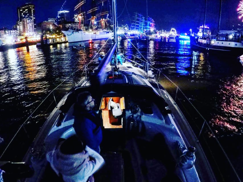 "Hafengeburtstag Hamburg" 2024. Cruise&Sail from/to Wedel - Parade views and heavy river traffic