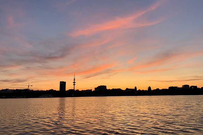 Hamburg Small-Group Sunset Sailing Cruise on Lake Alster - A quiet hour on Hamburg’s Alster