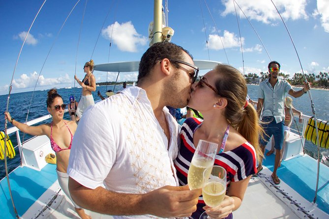 Happy Hour Sailing Cruise from Punta Cana - Shallow Natural Pools and Time in the Water