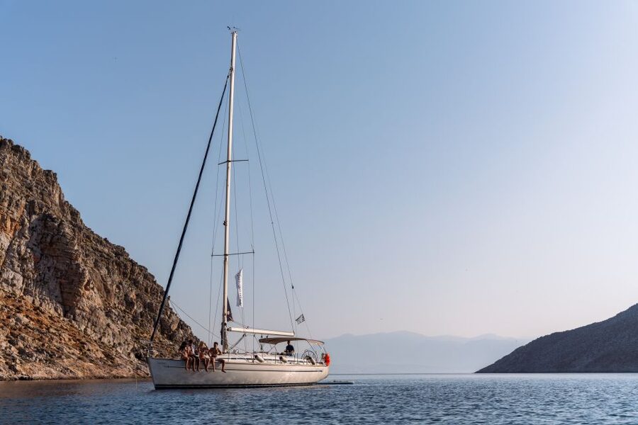 Heraklion: Dia Island Sailing Cruise with Snorkeling - Group size, comfort, and practical limits