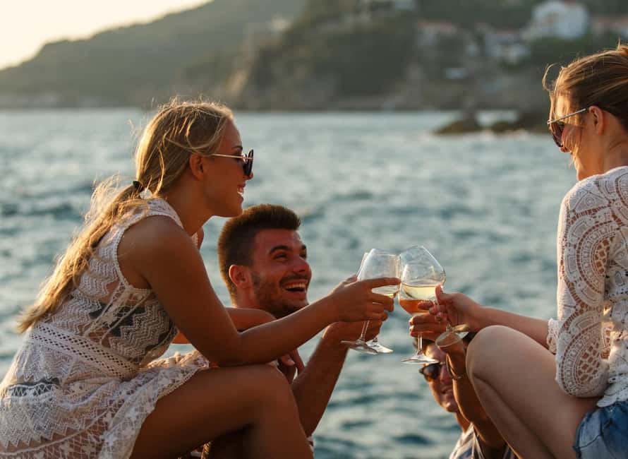 Heraklion Luxury Sailing Catamaran Dia Island | Gourmet Menu - The onboard lunch is more than standard excursion food