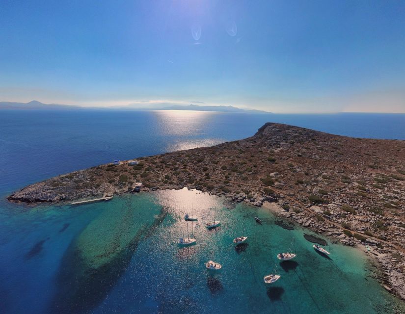 Heraklion: Sailboat Cruise to Dia Island with Drinks & Lunch - Lunch, fruit, and drinks aboard the yacht