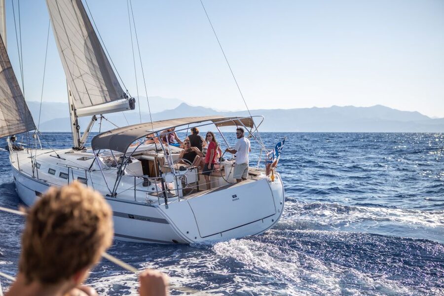 Heraklion: Sailboat Cruise to Dia Island with Drinks & Lunch - Dia Island is best enjoyed from the water