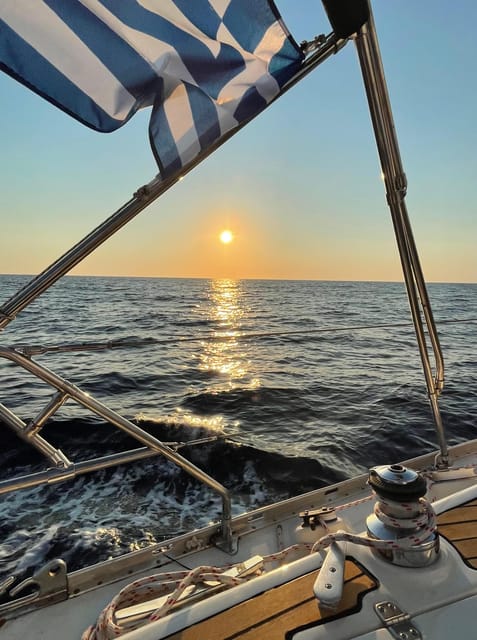 Heraklion: Sailing Cruise to Dia Island with Drinks and Meal - The afternoon return and sunset option
