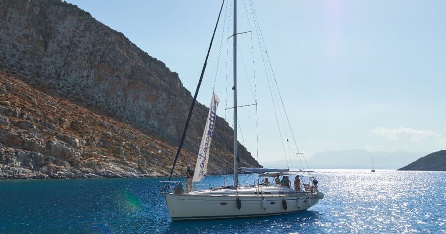 Heraklion: Sunset Sailing Cruise Dia Island with Snorkeling - Food and drinks aboard the catamaran