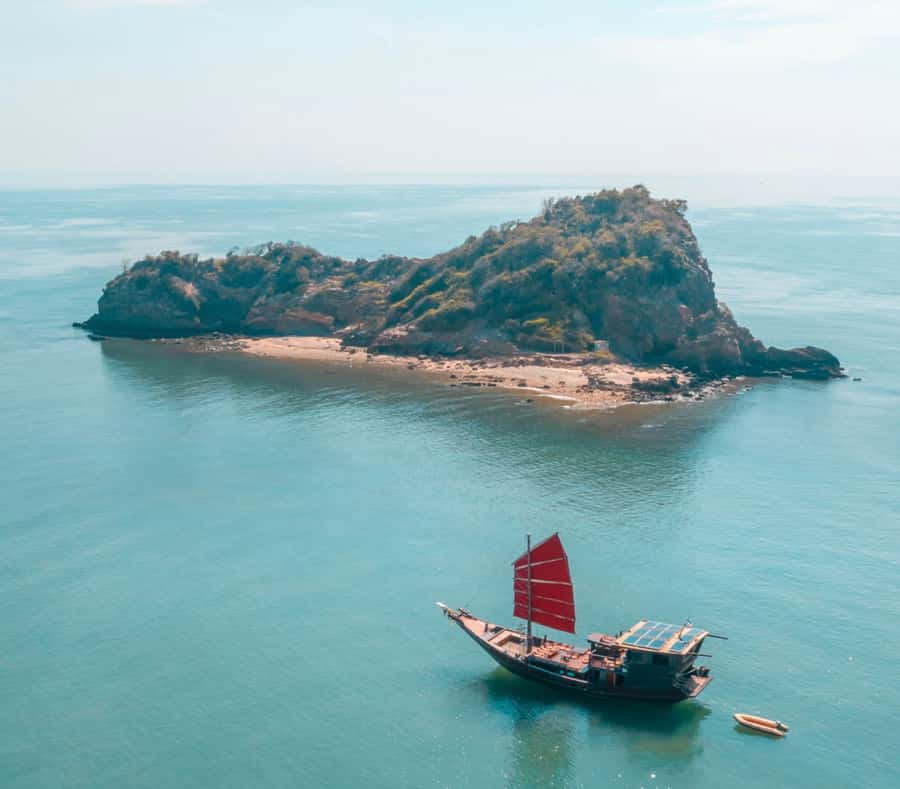 Hua Hin: Full-Day Trip to Sam Roi Yot by Sail Boat - Koh Ram and the chance to see monkeys